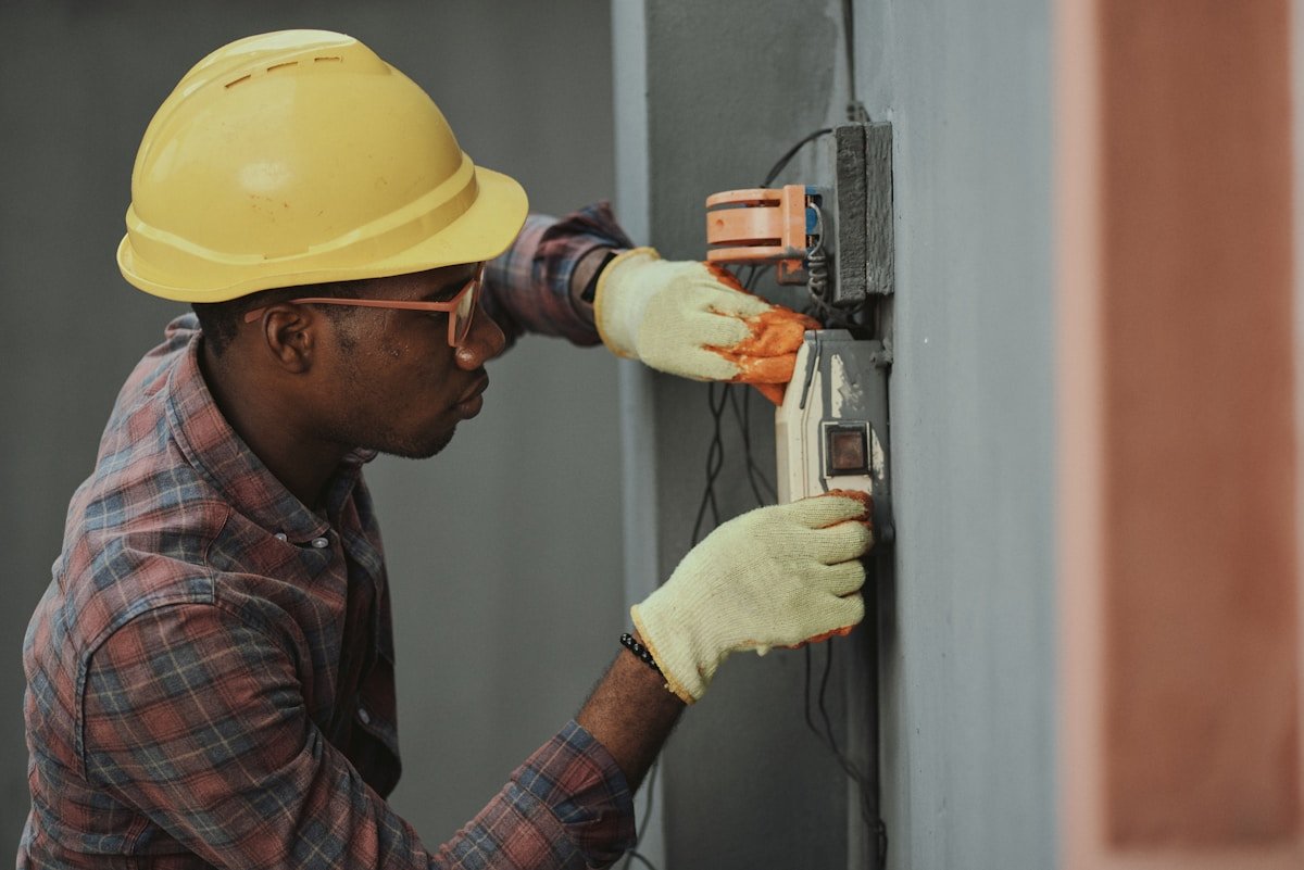 UL product safety testing of consumer electronics on a grounded workbench